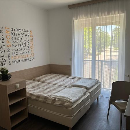 Skc Siofok Aparthotel Bagian luar foto
