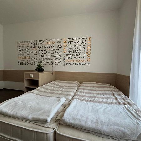 Skc Siofok Aparthotel Bagian luar foto