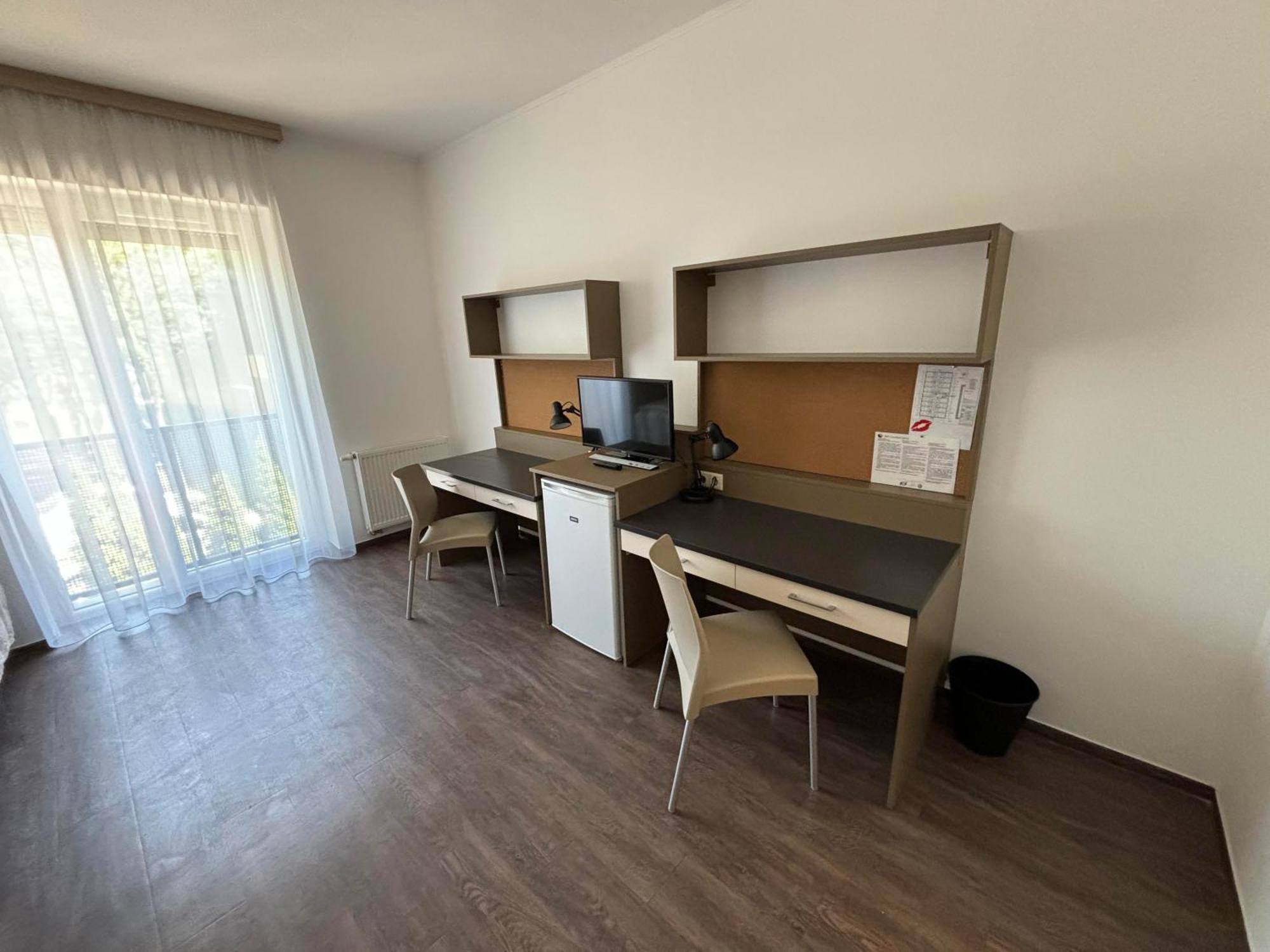 Skc Siofok Aparthotel Bagian luar foto