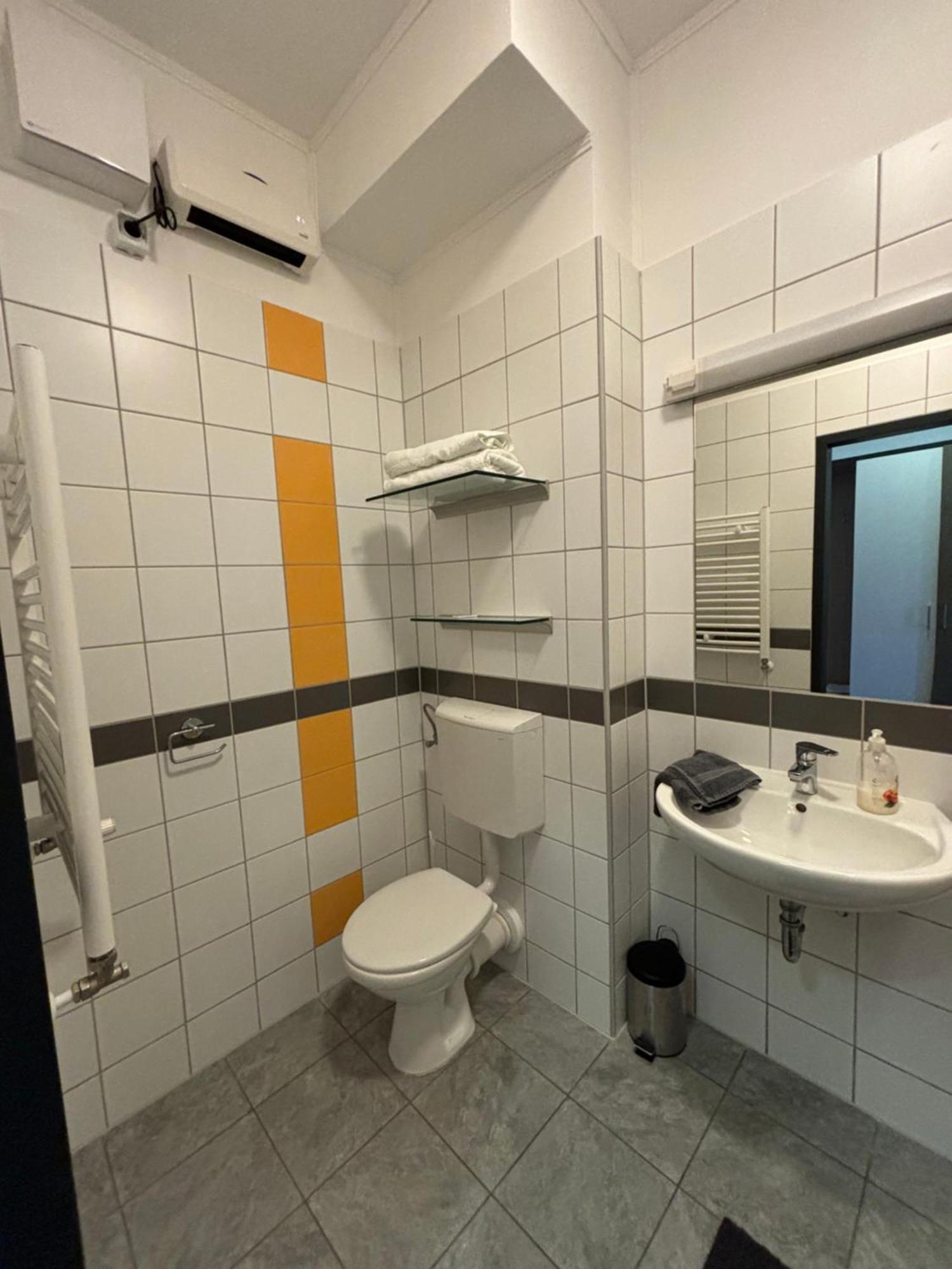 Skc Siofok Aparthotel Bagian luar foto