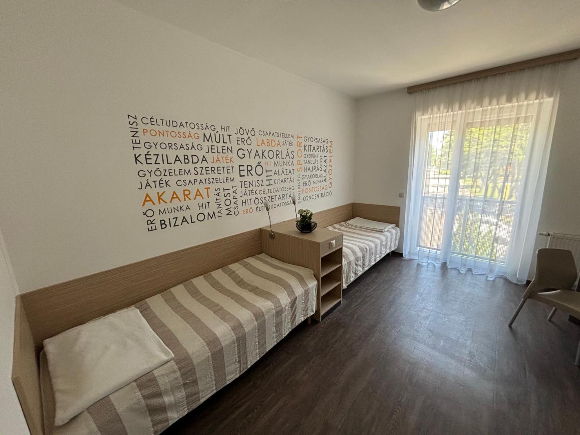 Skc Siofok Aparthotel Bagian luar foto