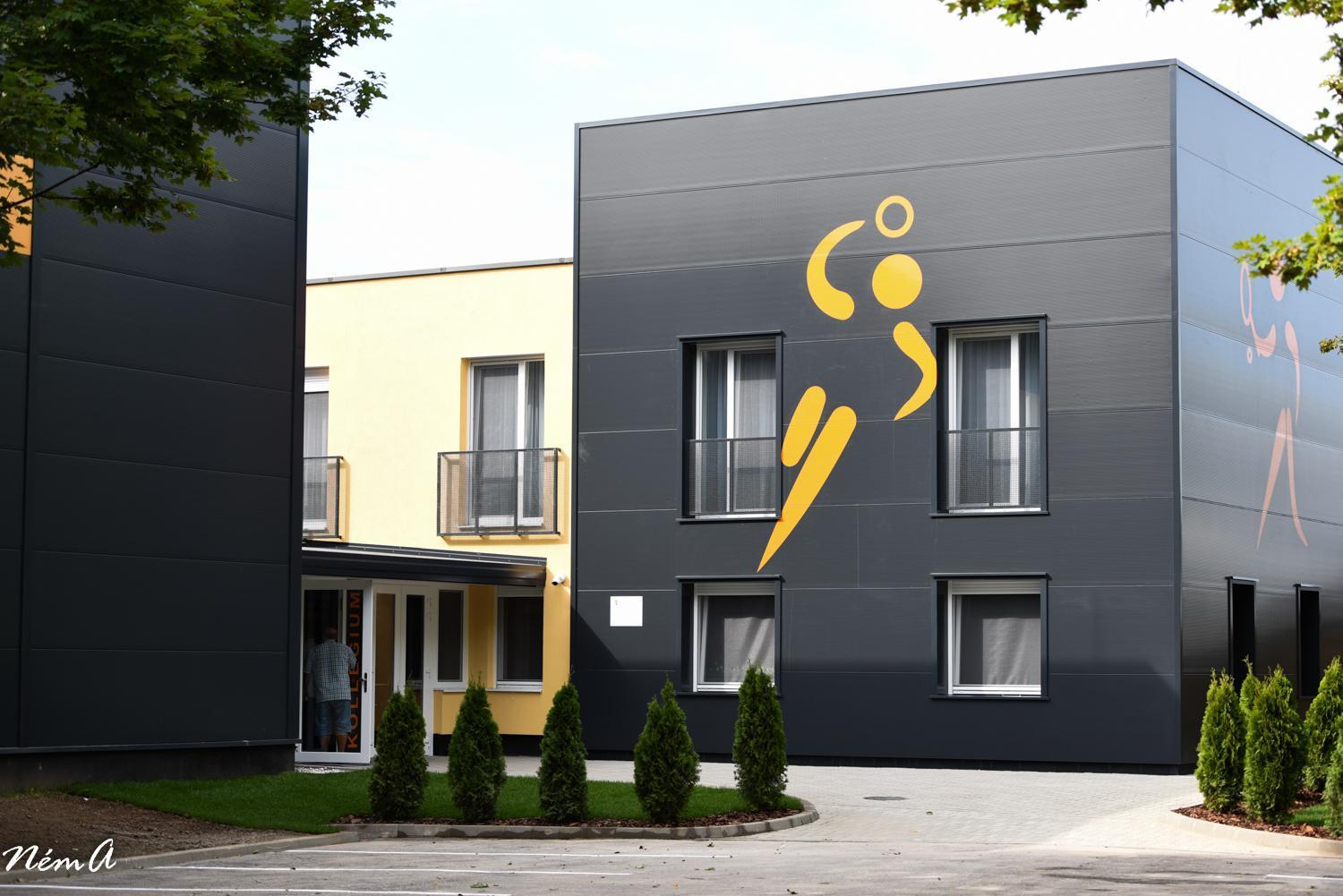 Skc Siofok Aparthotel Bagian luar foto